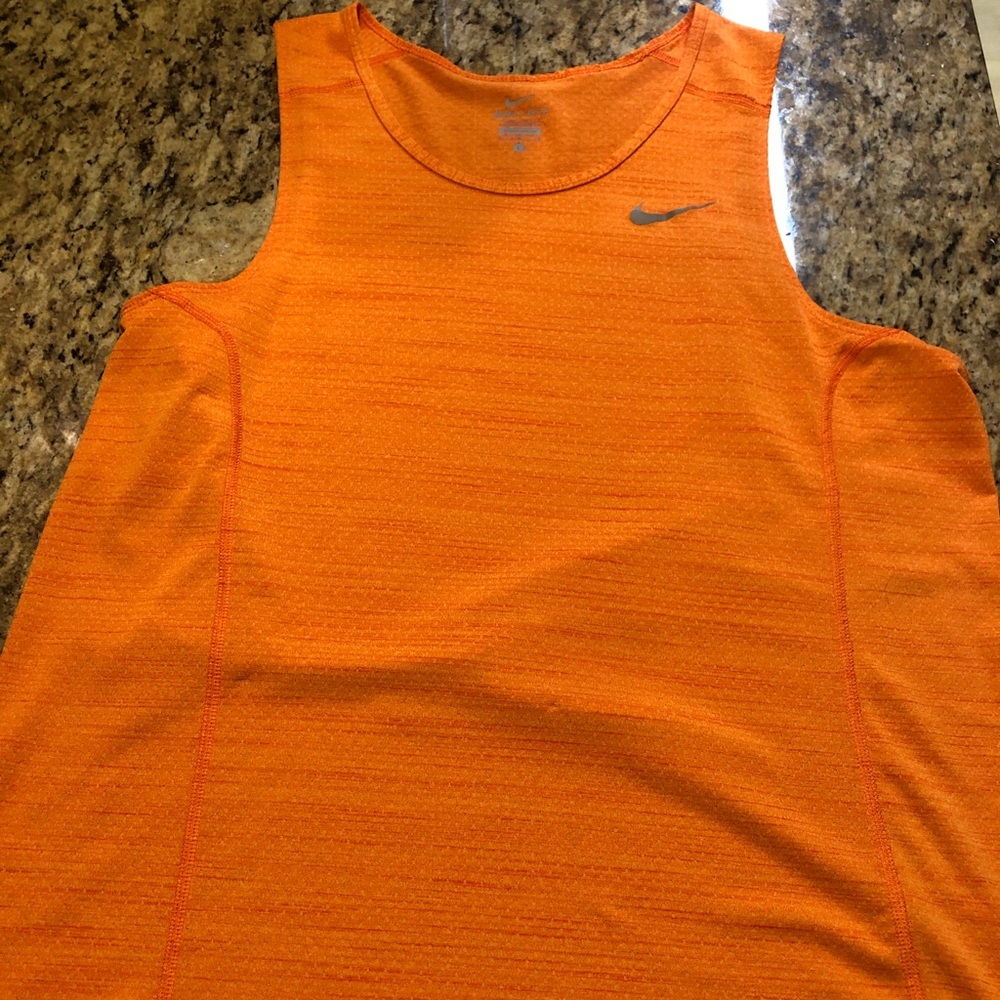 Nike tank